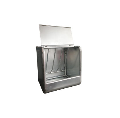 Rugged Ranch Heavy Duty Feeder With Lid